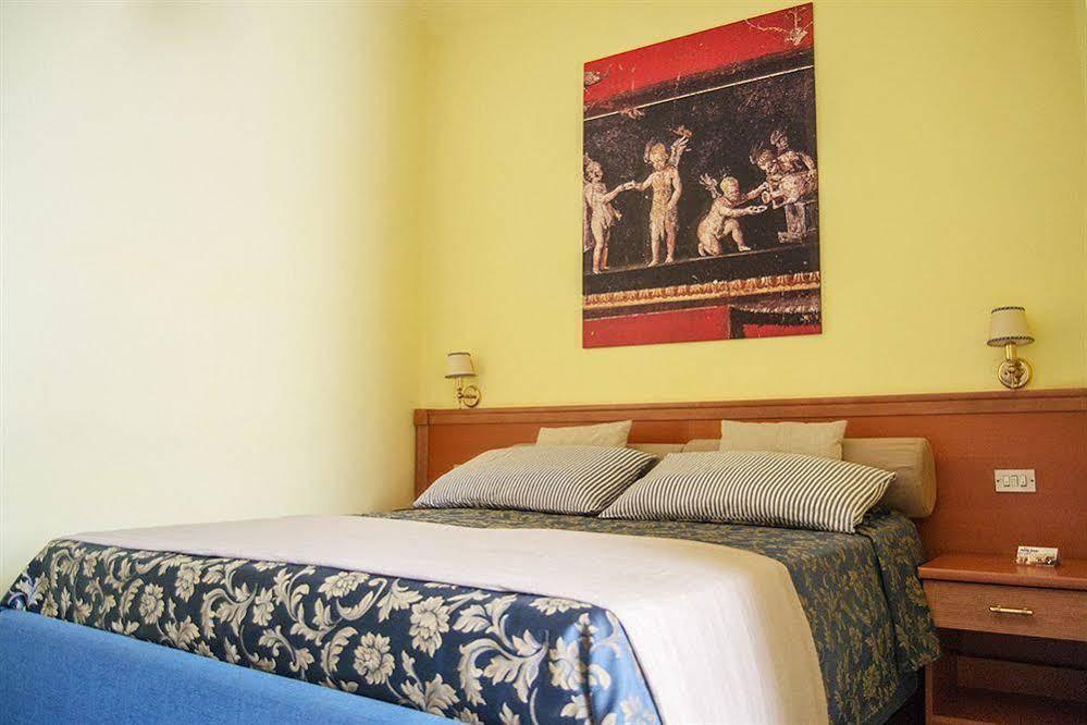 Hotel Piccolo Sogno Pompei Exterior foto